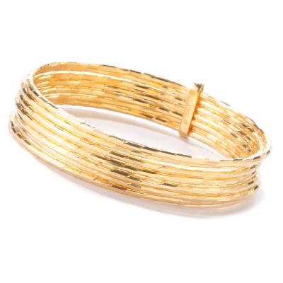 GOLD EMBRACED