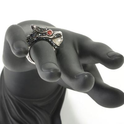 Hand
