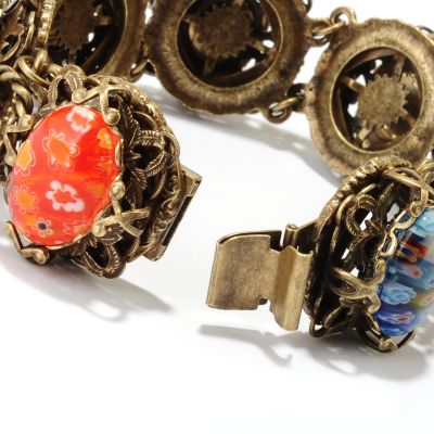 Clasp