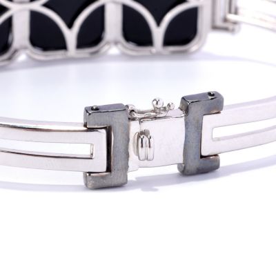 Clasp