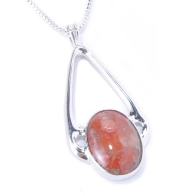 SS PEND RED HORNED CORAL WITH CHAIN
