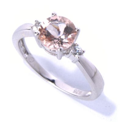 131-052 - Gem Insider Sterling Silver 1.06ctw Morganite & White Topaz Three-Stone Ring 