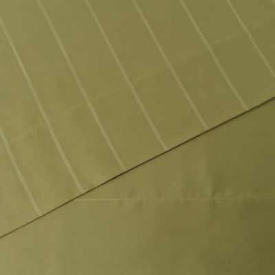 LEAF GREEN