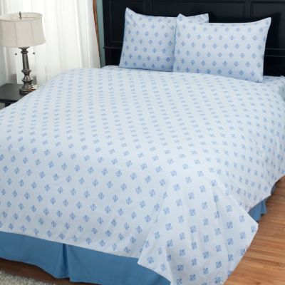 402-133 - Cozelle&reg; ''Fleur-de-lis'' MicrofiberThree-Piece Duvet Set