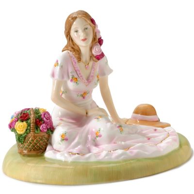 Royal Doulton Old Country Rose 2012 Figurine of the Year