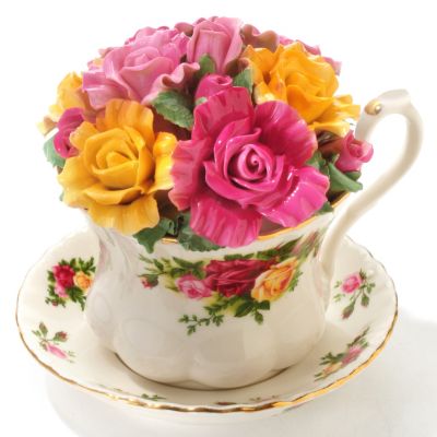 ROYAL ALBERT MUSICAL TEACUP