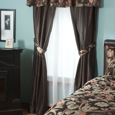 431-395 - North Shore Linens&trade; ''Belmont'' Four-Piece Window Set