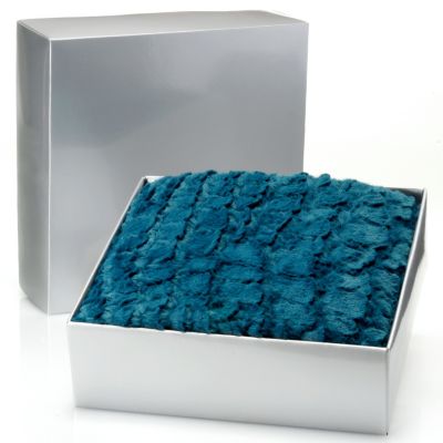 Throw in Gift Box