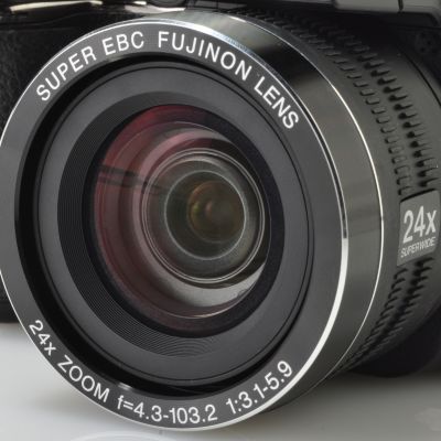 Lens