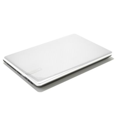 White/Silver Closed