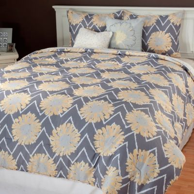 436-672 - North Shore Linens&trade; "Naomi" Five-Piece Reversible Bedding Ensemble