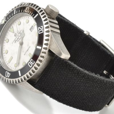 Bezel