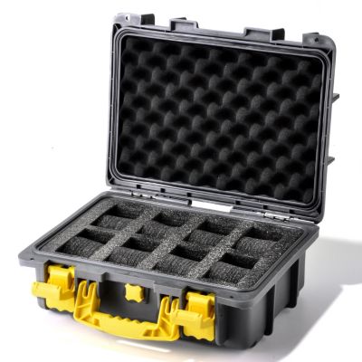 Dive Case Latches