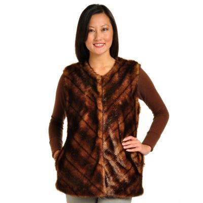 PAMELA MCCOY CHEVRON FAUX FUR VEST W/CREW NECKLINE AND SPLIT POCKETS