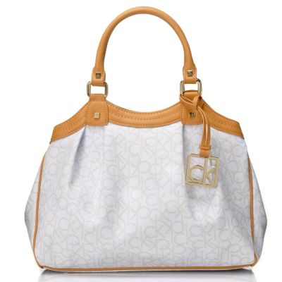 WHITE / CHAMPAGNE