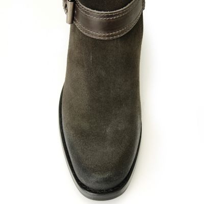 Toe