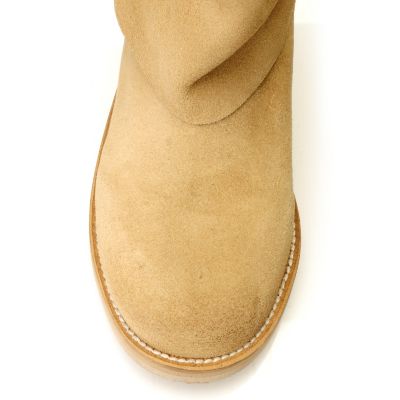 Toe