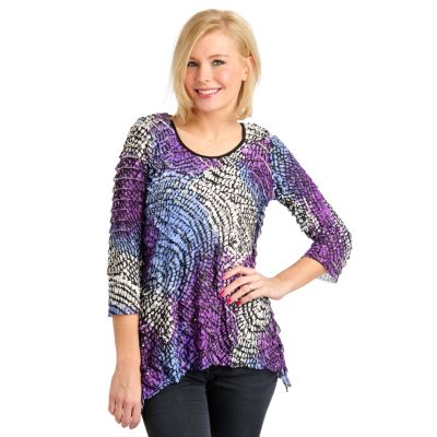 711-448 - Glitterscape Eyelash Knit 3/4 Sleeved Sharkbite Hem Embellished Top 