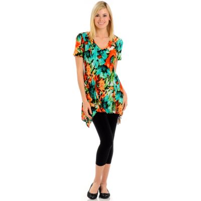 A18845 - aDRESSing WOMAN Printed Tunic & Solid Capri Leggings Two-Piece Set