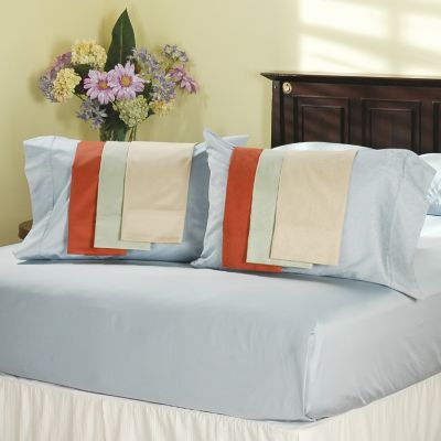 Two-Pack 600TC Cotton Pillowcase Pair - Solid Pair & Jacquard Pair