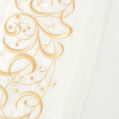 WHITE / GOLD