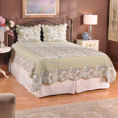 G13415 - ''Madison'' Three-Piece Reversible Embroidered Quilt & Sham Set
