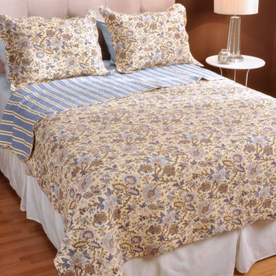 "Isabella" Three-Piece Reversible Quilt & Sham Set