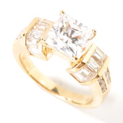J319718 - Sterling Silver/ Platinum or 18K Vermeil Princess Cut Brilliante Ring 