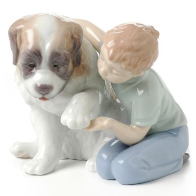 "Let Me Make It Better" Porcelain Figurine from Nao by Lladro