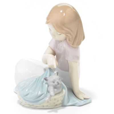Nao by Lladro "Sleep Little Cat" Porcelain Figurine
