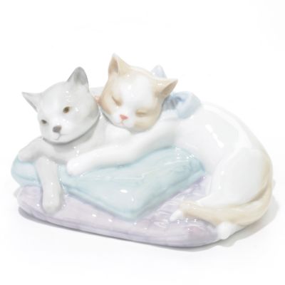 K25750 - Nao&reg; by Lladro ''Snuggle Cats'' Porcelain Figurine