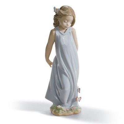 K32033 - Lladro ''Friend of the Butterflies'' Handmade Porcelain Figurine