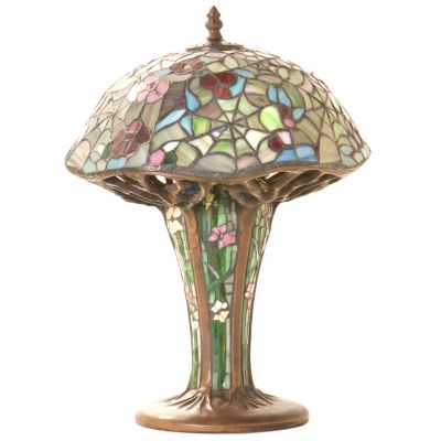 Tiffany-Style Cobweb Table Lamp