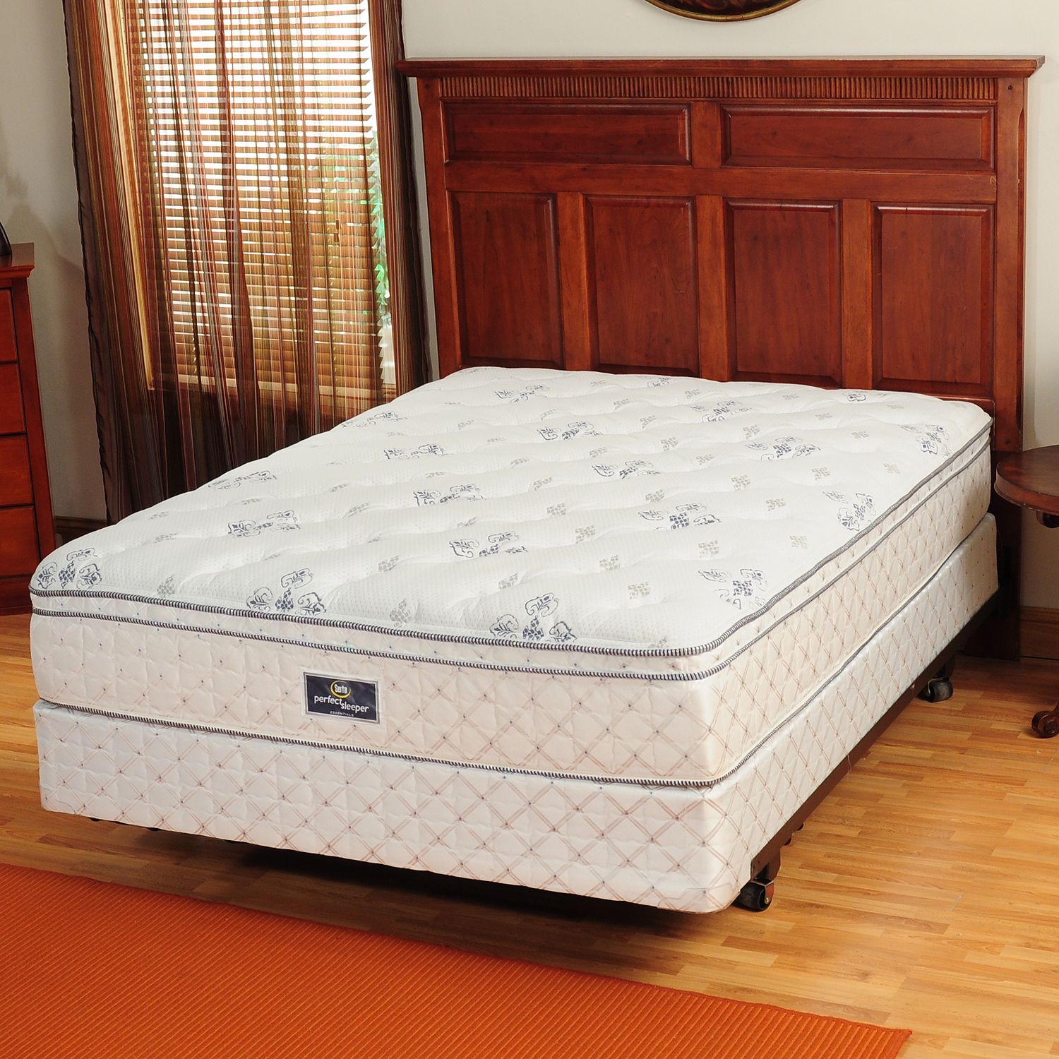 Serta® Perfect Sleeper™ ''Dashing'' Eurotop Queen Mattress Set